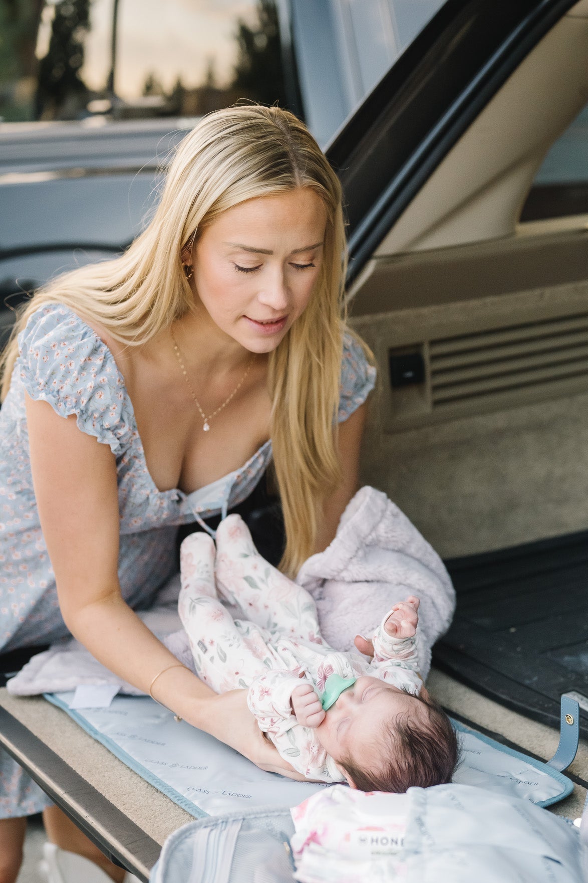 Changing Mat — Pink Mimosa (Pre-Order: Ships Mid May)